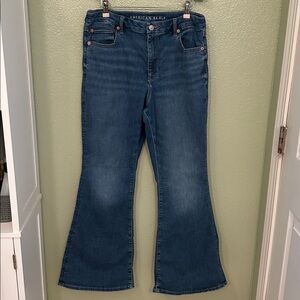 American Eagle Outfitters Curvy Super High-Rise